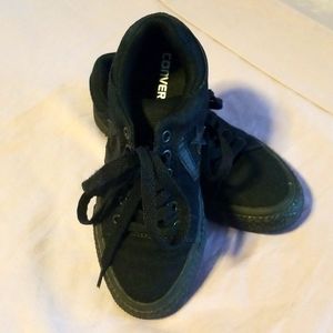 Converse Boys Black sz 12